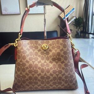 Coach Willow In Signature Canvas Bucket Bag